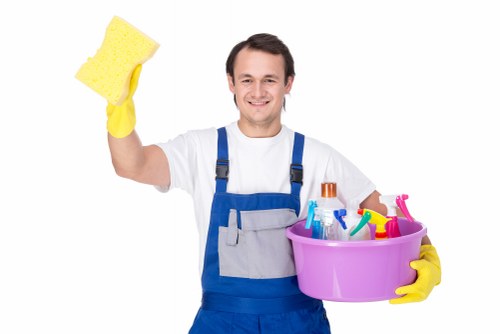 A Croydon home deep clean example with kitchen and hallway work